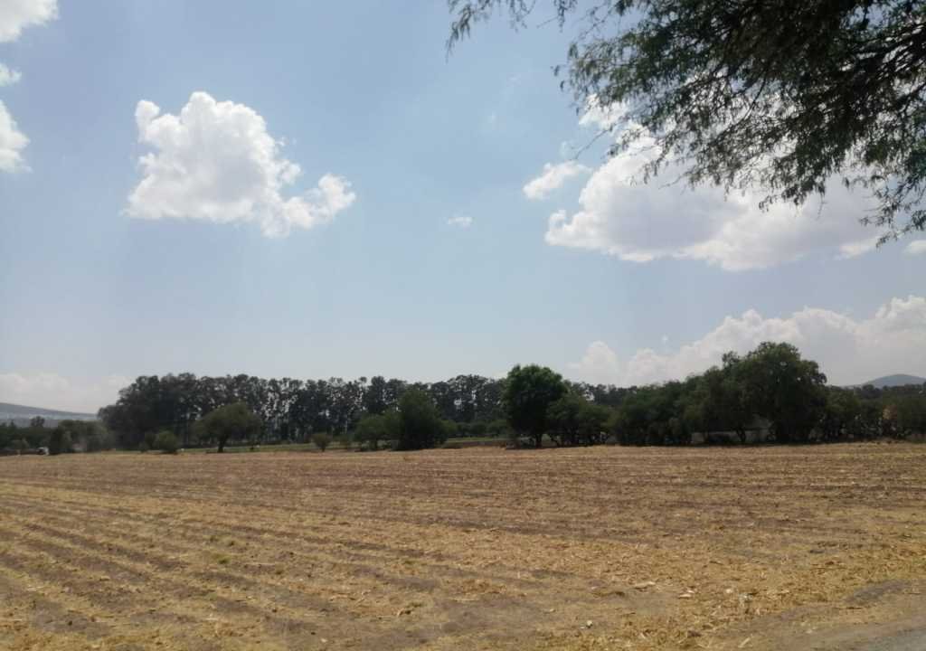 Terreno en construcción